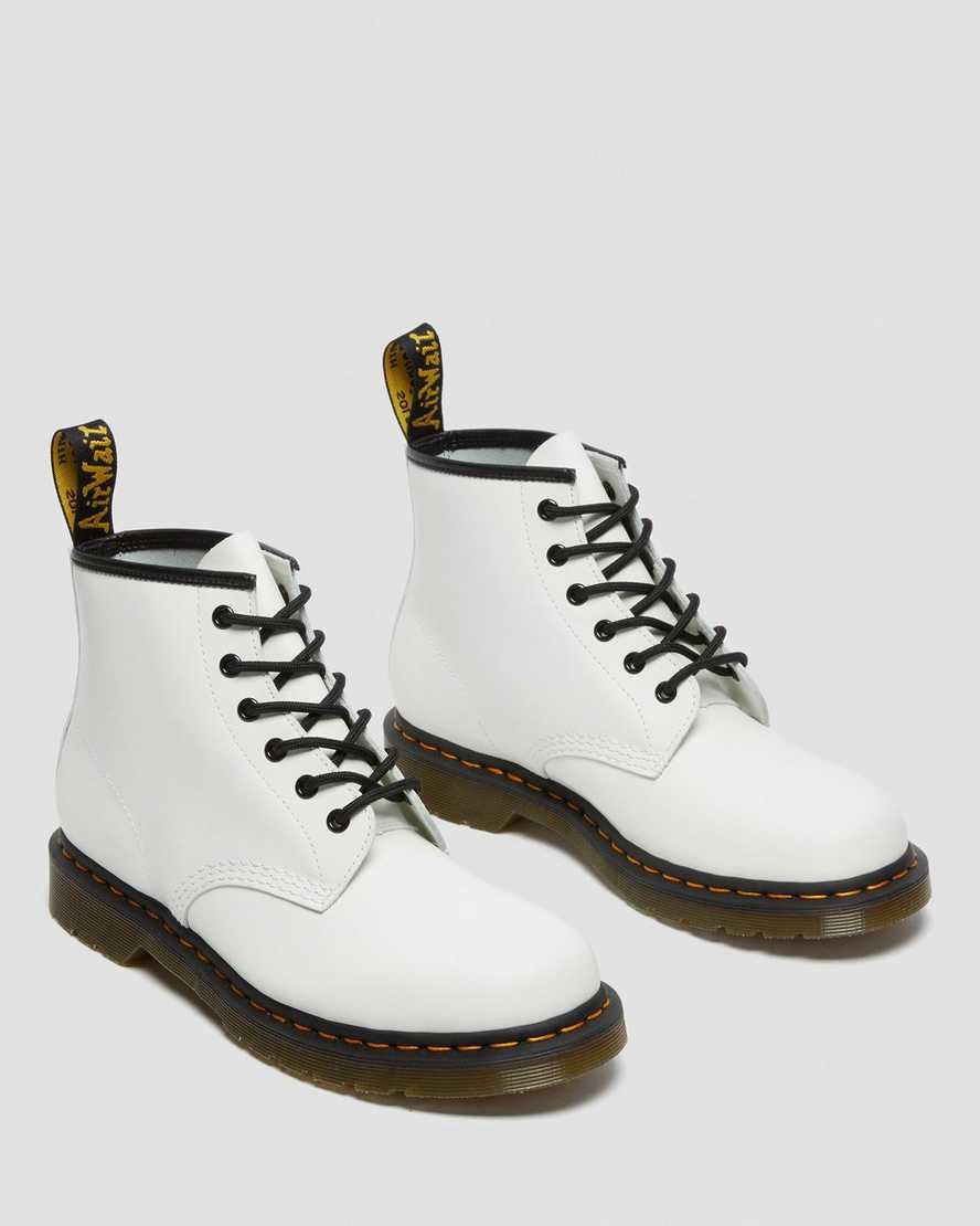 Dr Martens 101 Yellow Stitch Smooth Deri Kadın Bilek Boy Bot Beyaz  Türkiye |  34980-VHTC