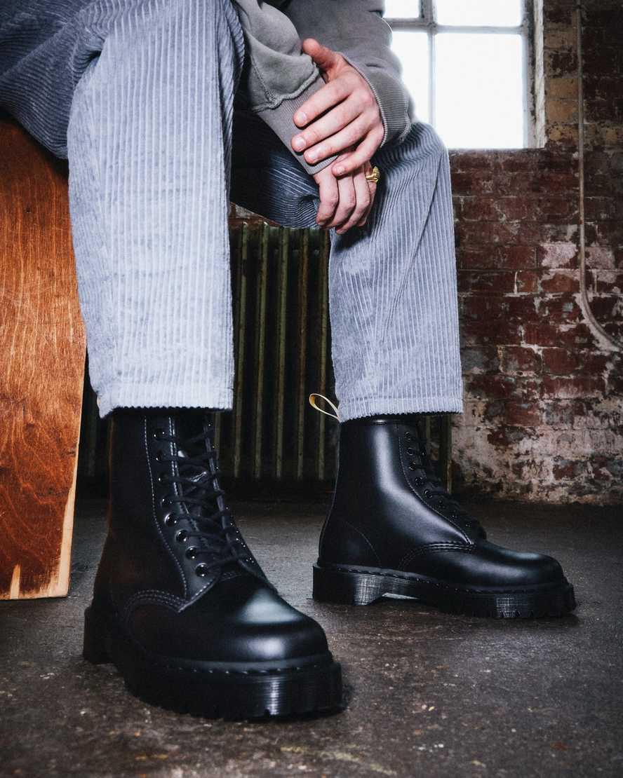 Dr Martens Vegan 1460 Bex Mono Dantel Up Kadın Kalın Taban Bot Siyah  Türkiye |  03612-UJPI